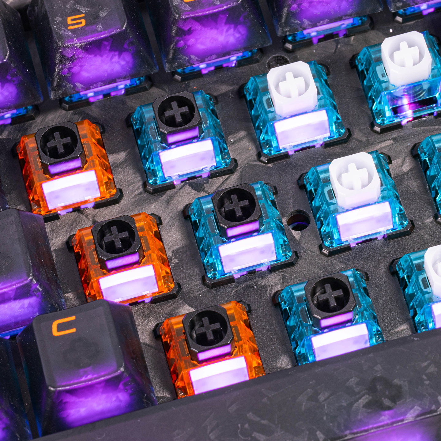 OFF STUDIO TNT Six Realms Magn - Gaming Accessories Europe recension och pris